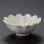 画像2: 白瓷印花菊弁鉢（3.5寸） (2)