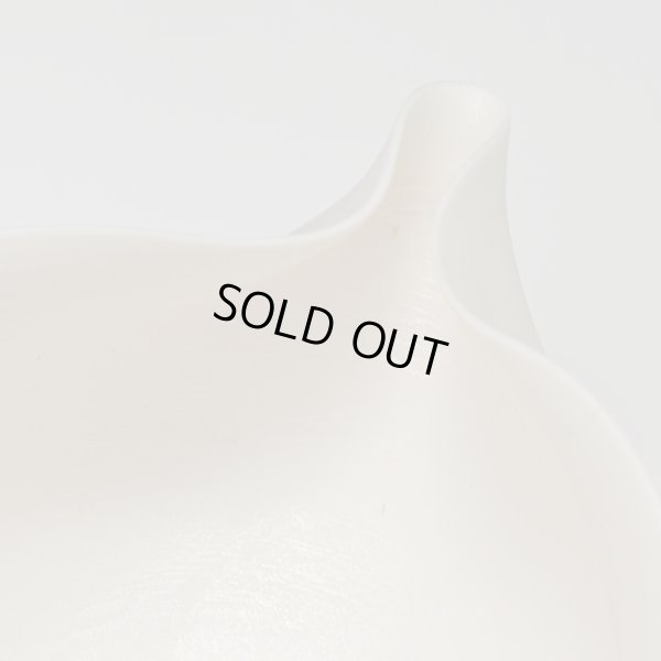 画像14: 白磁雲母片口注器