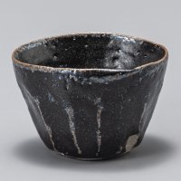 亀岡土黒釉ぐい呑