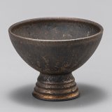 鉚黒彩高台杯　２